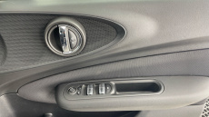 MINI Clubman 1.5 Cooper Classic 6dr Petrol Estate